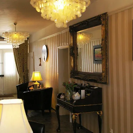 The Lavender House فندق مبيت وإفطار Montembœuf